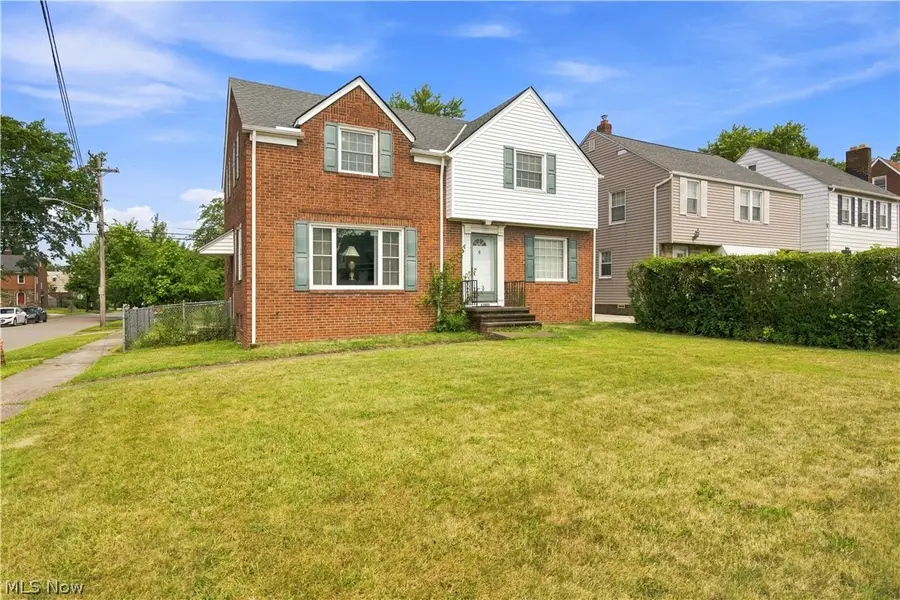 13577 Cedar Road, University Heights, OH 44118 - #2