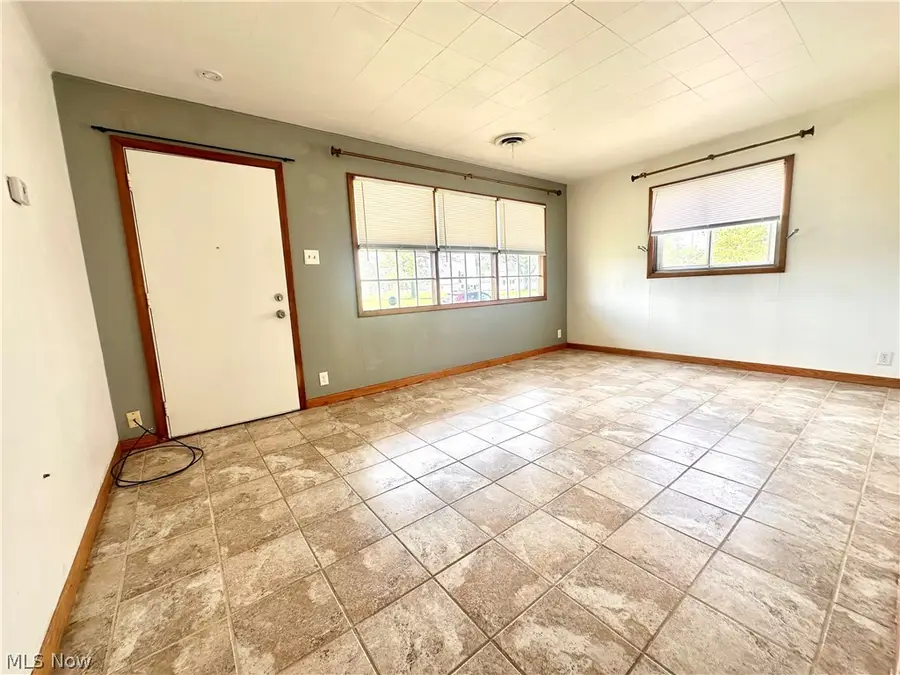 1507 Lehigh Avenue, Lorain, OH 44052 - #2