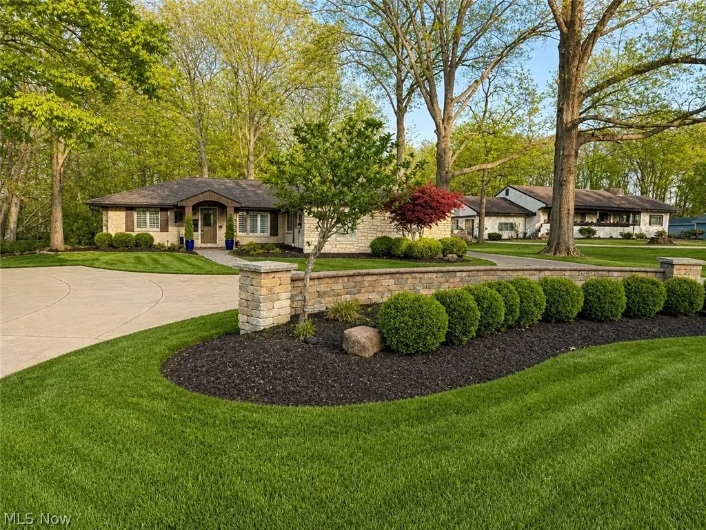 6325 Crossview Road, Seven Hills, OH 44131 - #1