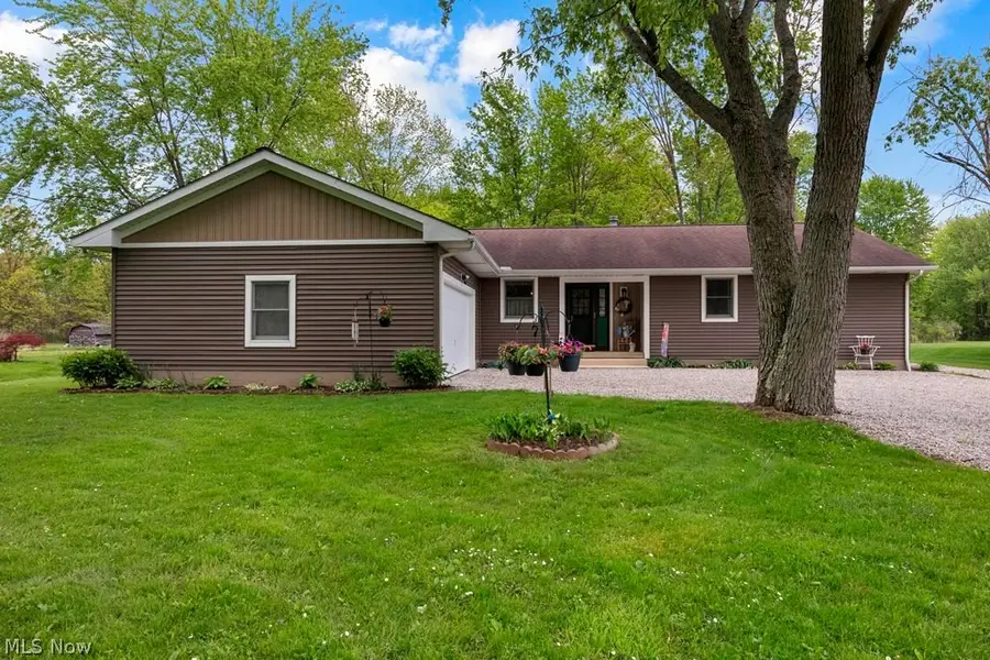 7611 Bronson Road, Olmsted, OH 44138 - #3