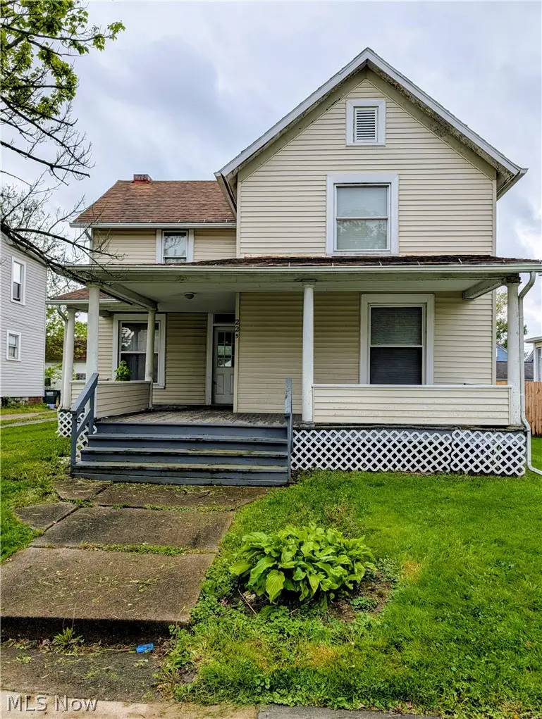 225 W Ohio Avenue, Sebring, OH 44672 - #1
