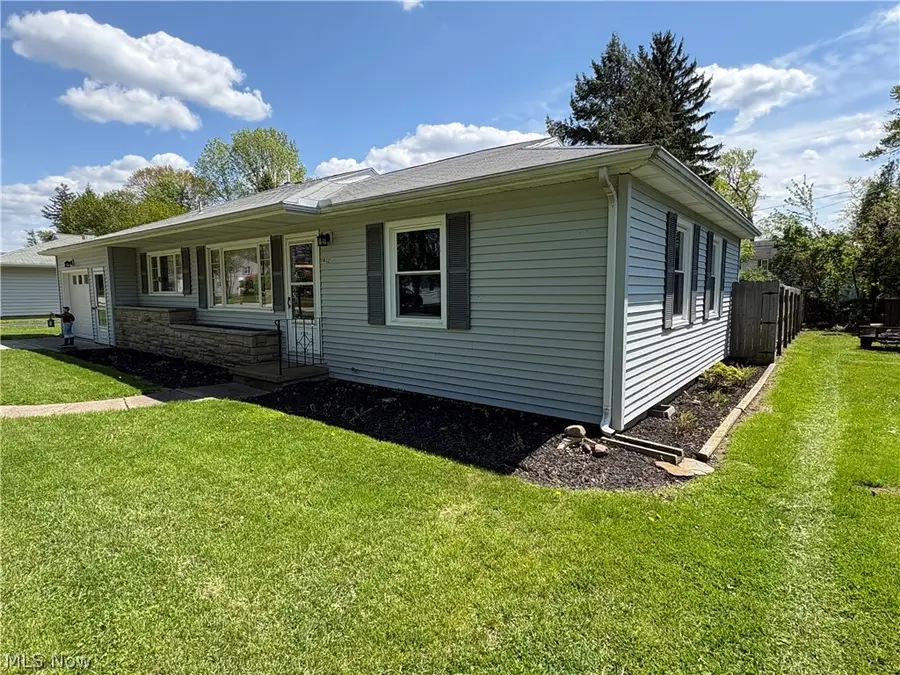1942 E 41st Street, Ashtabula, OH 44004 - #2