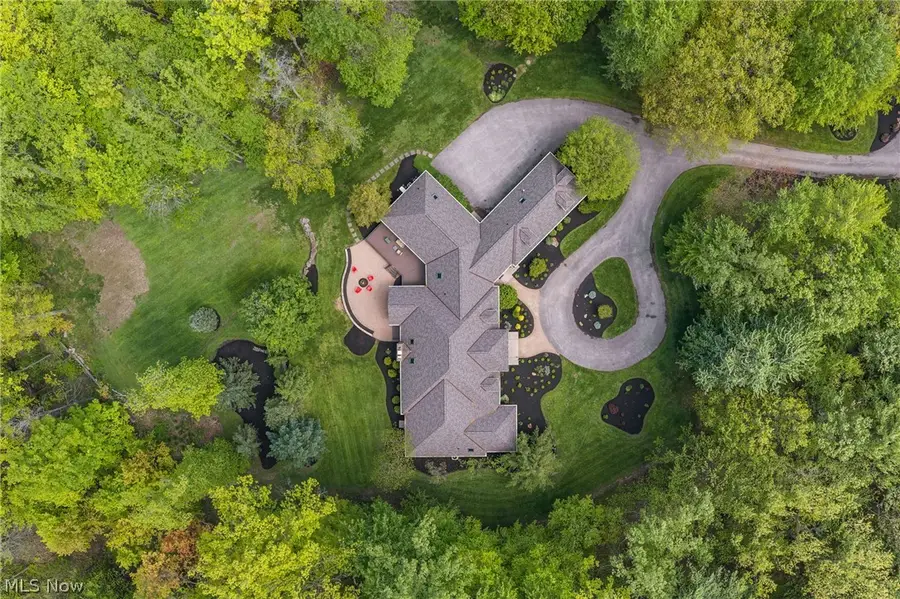 8795 Pheasant Run Lane, Kirtland Hills, OH 44060 - #2