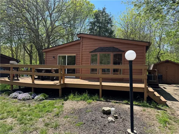 54 Mariners Cove, Put in Bay, OH 43456