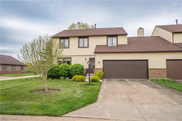 60 Picadilly Court #7A, Kent, OH 44240