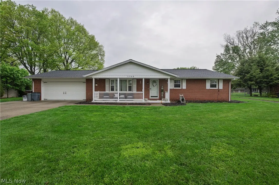 1346 Independence Se Circle, New Philadelphia, OH 44663 - #1