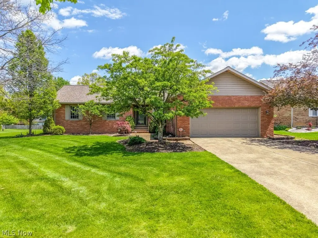 124 Alber Drive, Medina, OH 44256 - #1