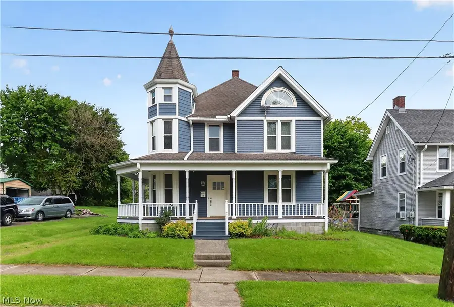 19 S Butler Avenue, Niles, OH 44446 - #2