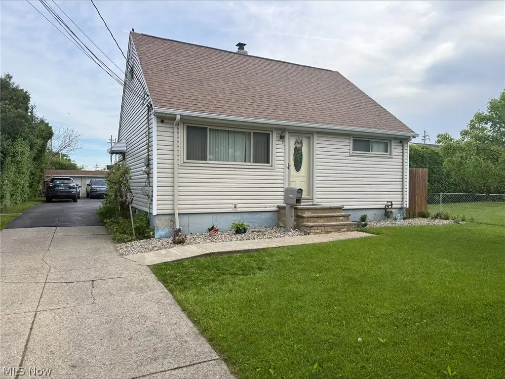 15316 Rademaker Drive, Brook Park, OH 44142 - #1
