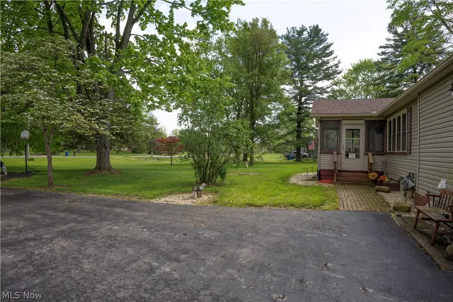 1526 W Park Ave, Niles, OH 44446 - #2