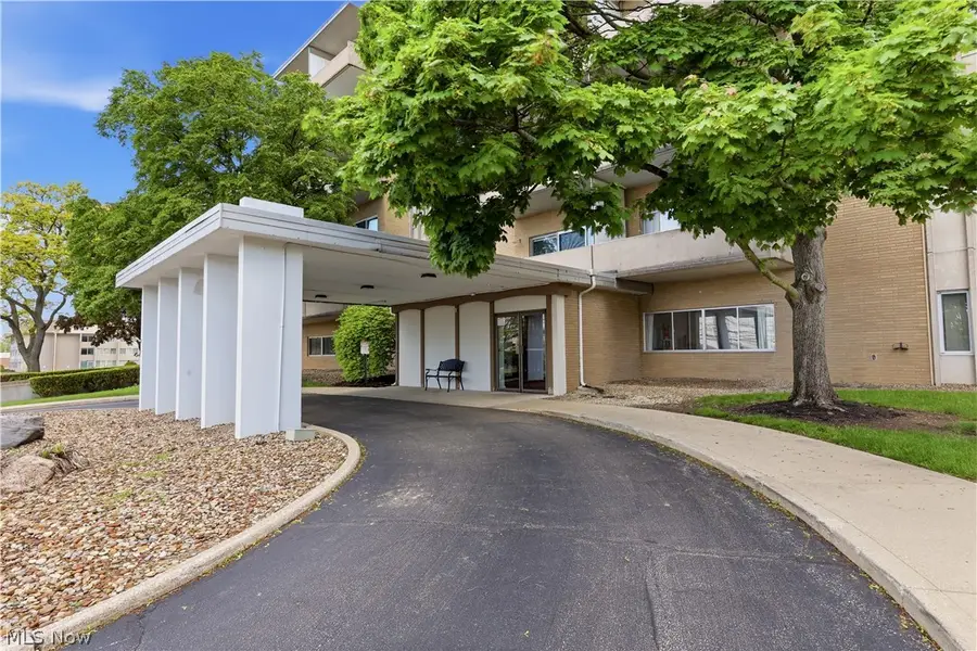 3167 Linden Road #201, Rocky River, OH 44116 - #2