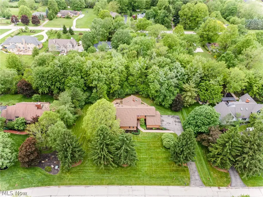 2626 Fairwood Drive, Pepper Pike, OH 44124 - #2