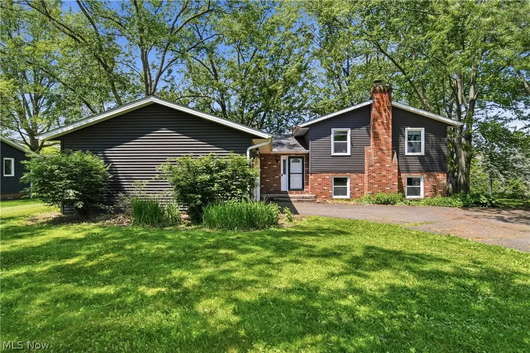 11205 Merrimack Nw Avenue, Hartville, OH 44632 - #1