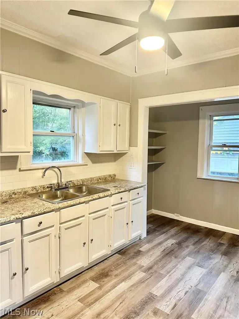 878 E 130th Street, Cleveland, OH 44108 - #3