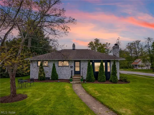 24917 Electric Drive, Bay Village, OH 44140