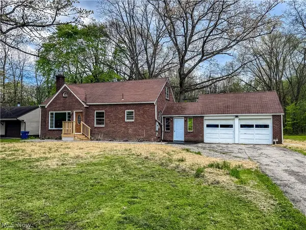 1618 W Park Avenue, Weathersfield, OH 44446