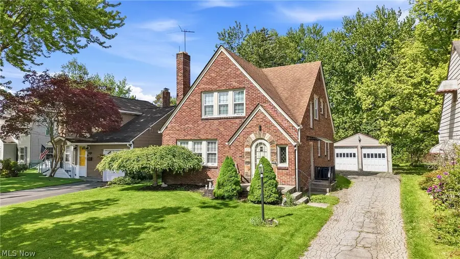 210 5th Avenue, Hubbard, OH 44425 - #3