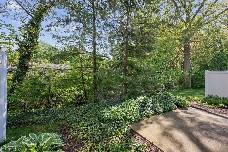 7396 S Chestnut Commons Drive, Mentor, OH 44060 - #3