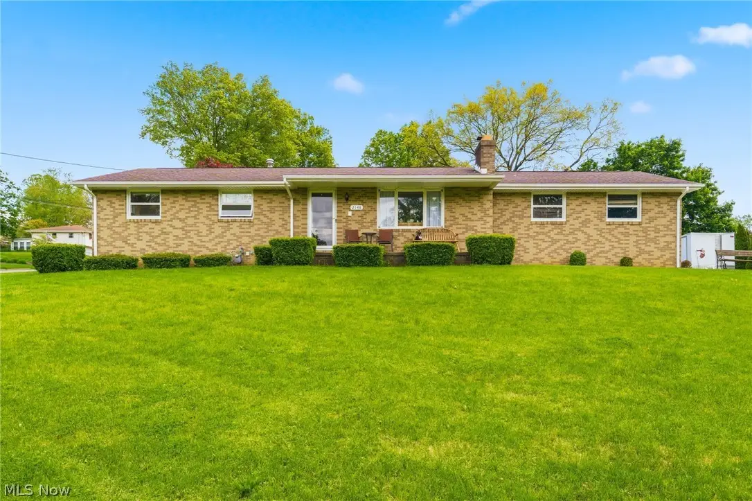 2148 Clearview Ne Street, Massillon, OH 44646 - #1