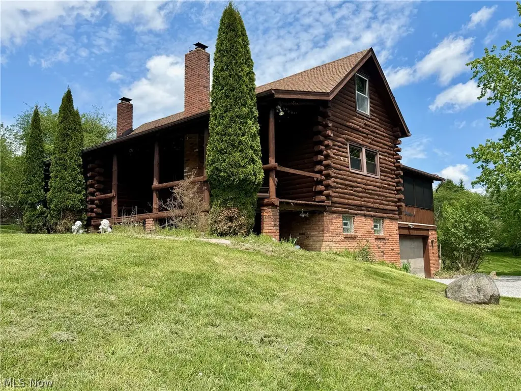 13665 Clover Lake Drive, Chardon, OH 44024 - #1