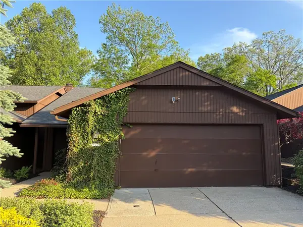 18251 Glencreek Lane, Strongsville, OH 44136