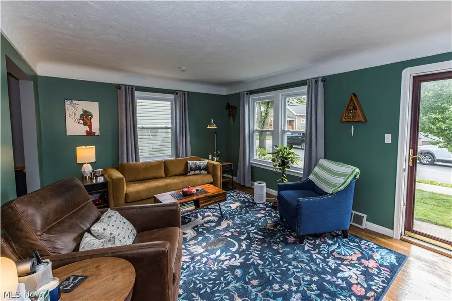 4425 W 10th Street, Cleveland, OH 44109 - #3
