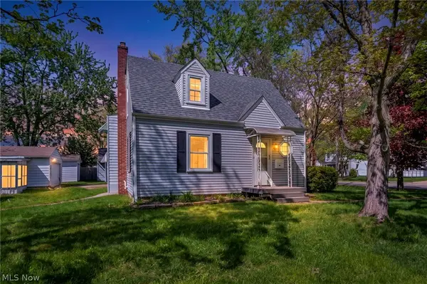 228 Sanford Street, Ravenna, OH 44266