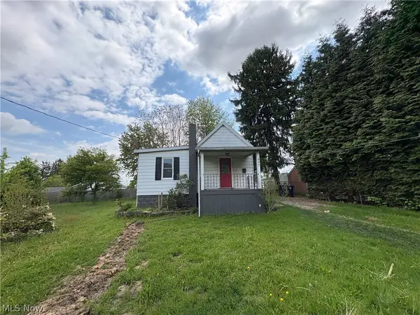 945 Davis Street, Akron, OH 44310