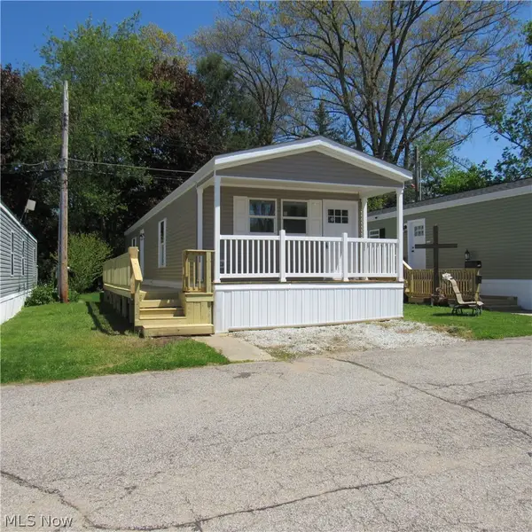 3785 S Main Street #A14, Green, OH 44319