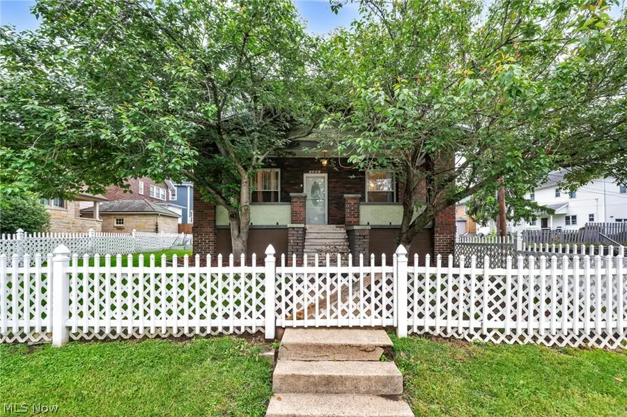 1222 Blue Avenue, Zanesville, OH 43701 - #2