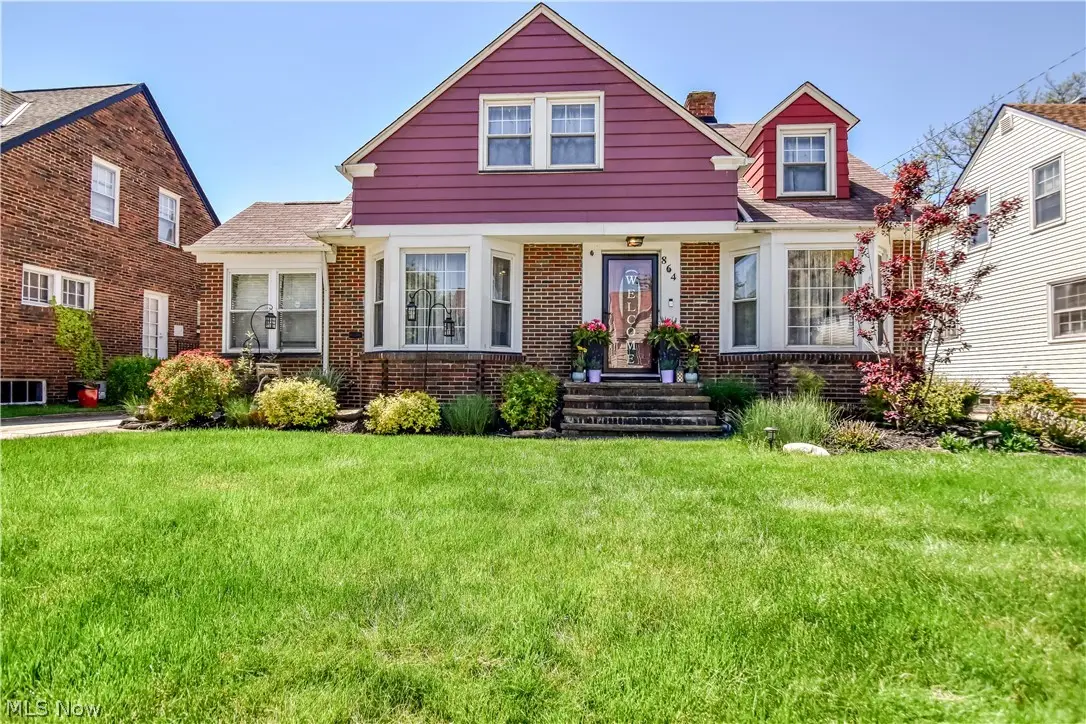 864 Medford Road, Cleveland Heights, OH 44121 - #1