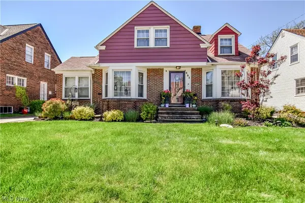 864 Medford Road, Cleveland Heights, OH 44121