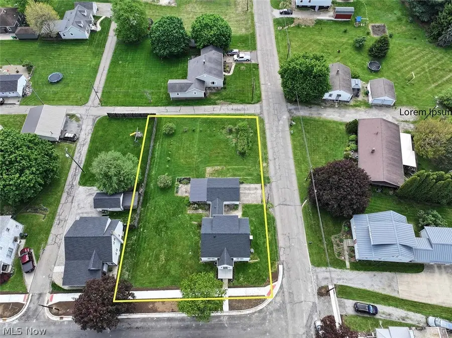 528 Maple Sw Street, Sugarcreek, OH 44681 - #2
