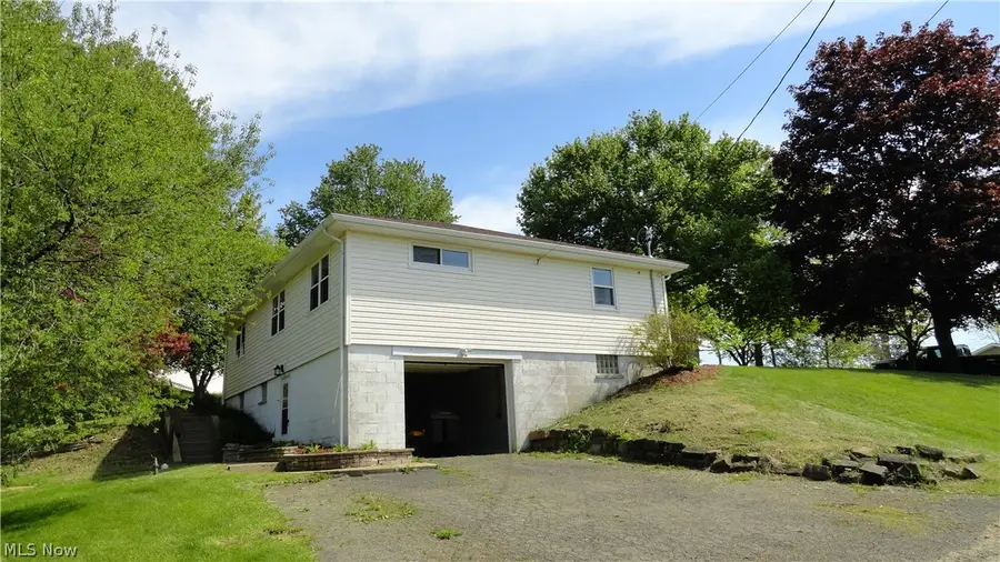 11 Lamp Post Lane, New Cumberland, WV 26047 - #2