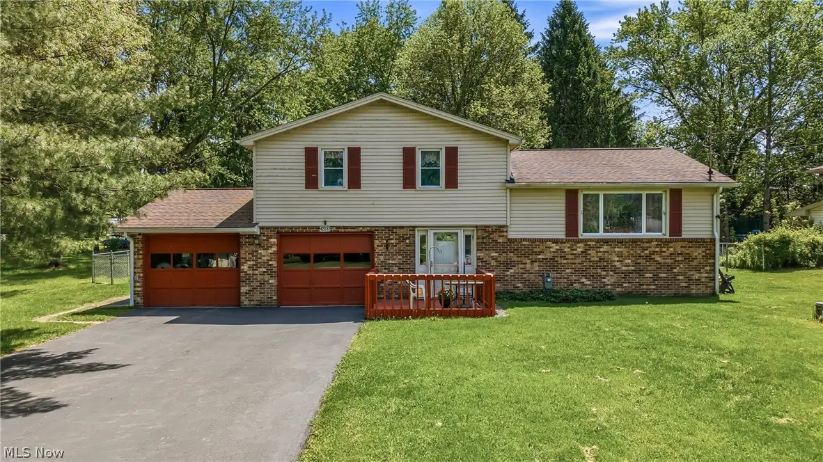 42033 Edward Circle, Columbiana, OH 44408 - #1
