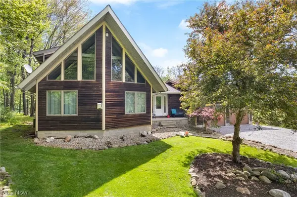 12678 Amber Nw Circle, Uniontown, OH 44685