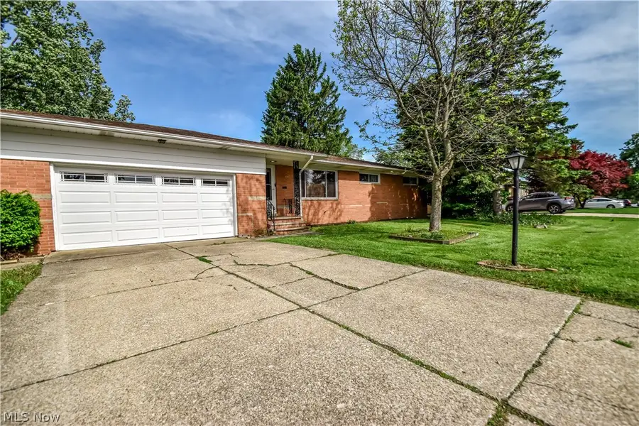 7815 Parmaview Lane, Parma, OH 44134 - #2