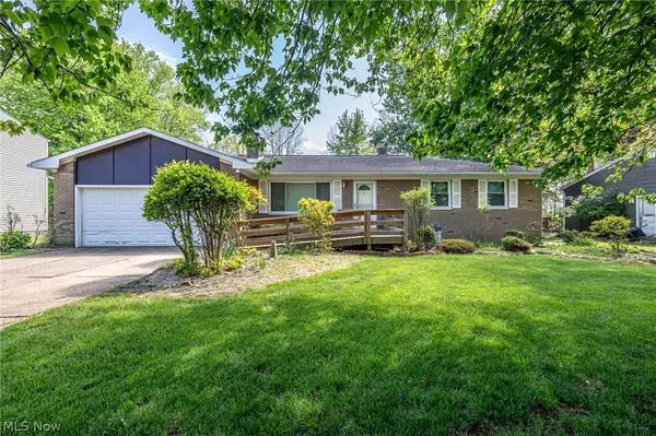 3256 Valley Forge Drive, Brunswick, OH 44212