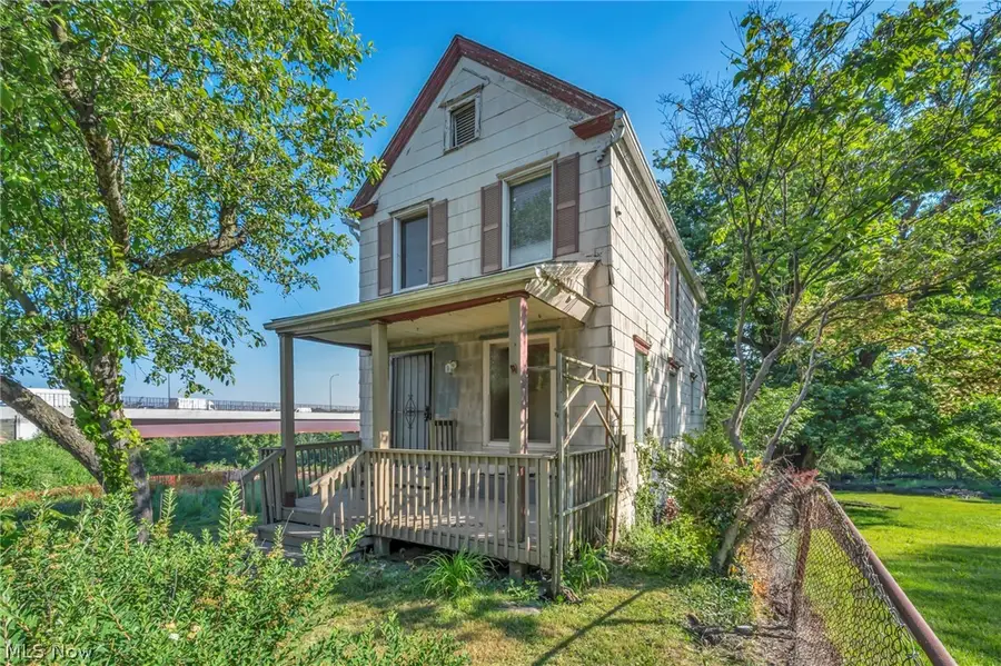 357 N Adams Street, Akron, OH 44304 - #3