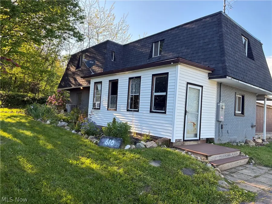 610 Orrville Nw Street, Massillon, OH 44647 - #3
