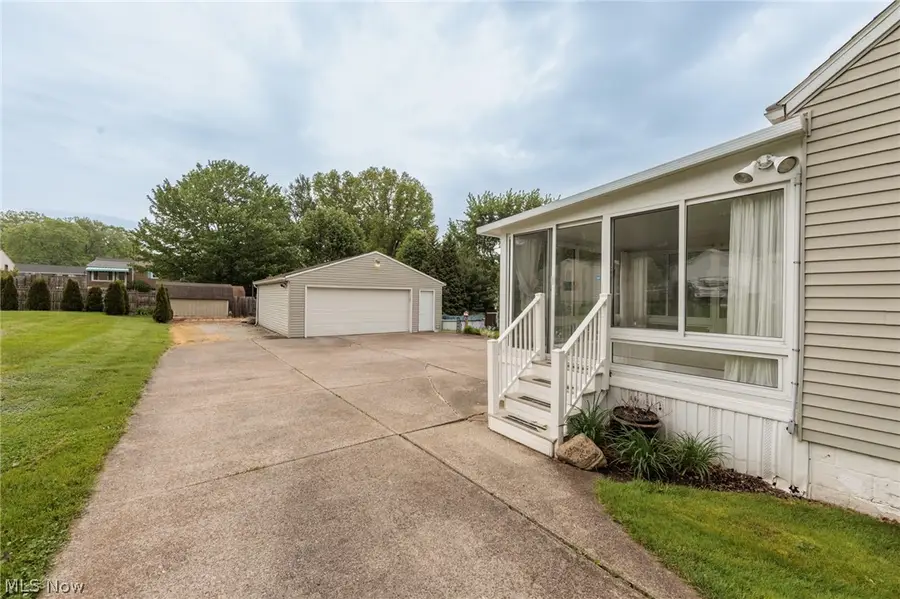 245 Westview Avenue, Wadsworth, OH 44281 - #2