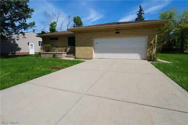 5931 Mayberry Avenue, Mayfield Heights, OH 44124