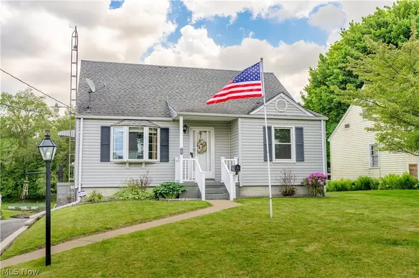 814 Lakeview Nw Avenue, Canton, OH 44708