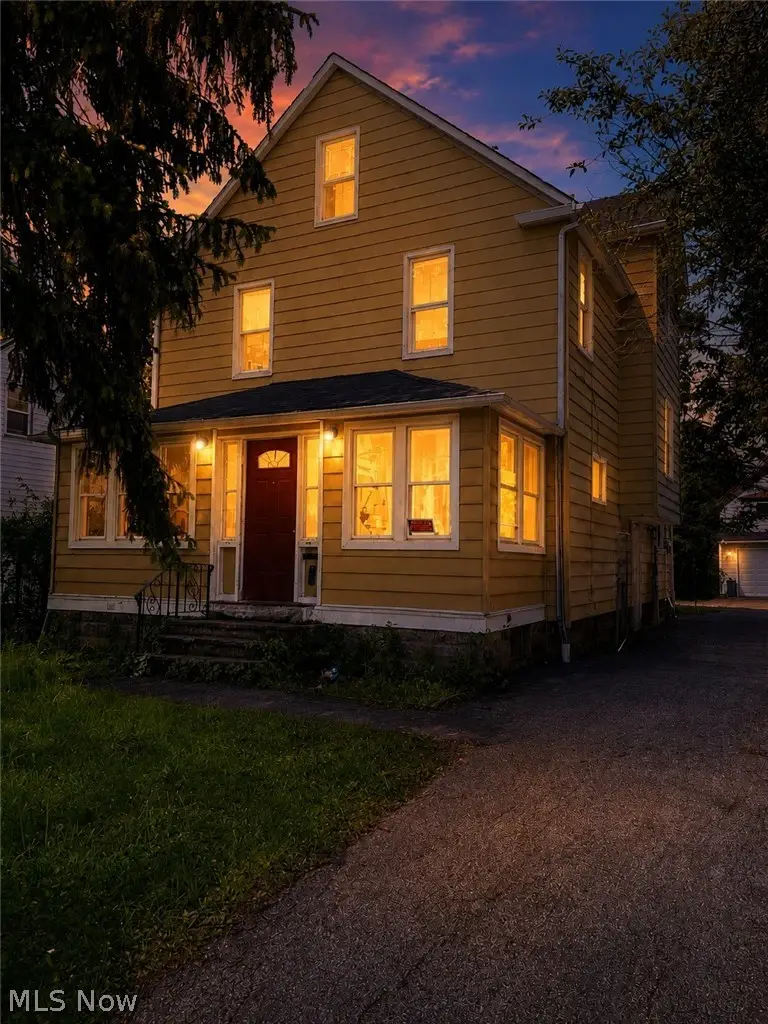 1304 E 188 Street, Cleveland, OH 44110 - #2