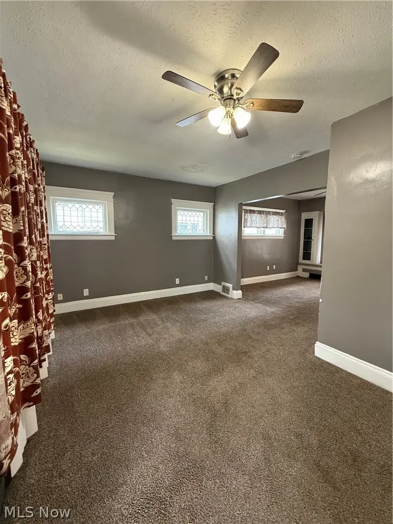 461 E 147th Street, Cleveland, OH 44110 - #2