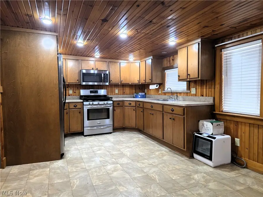 24936 Canal Street, East Rochester, OH 44625 - #2