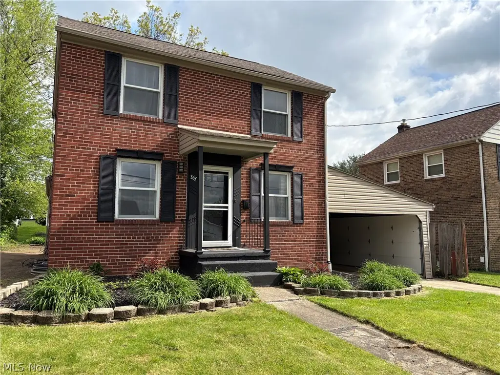 363 E Park Avenue, Barberton, OH 44203 - #1