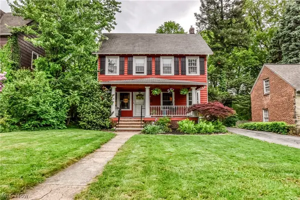 1220 Yellowstone Road, Cleveland Heights, OH 44121