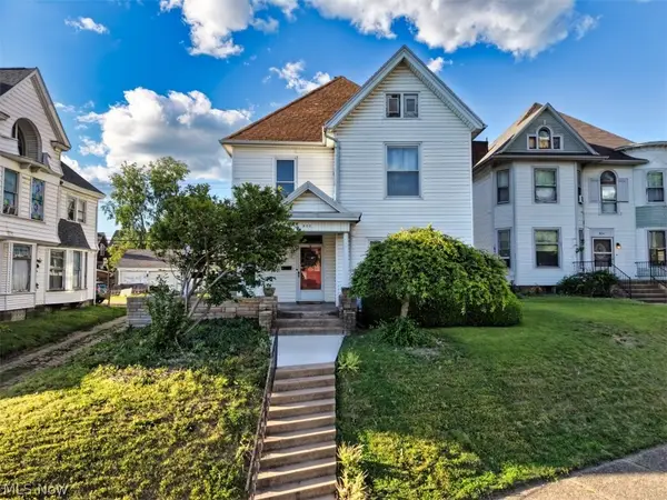 822 Main Street, Coshocton, OH 43812