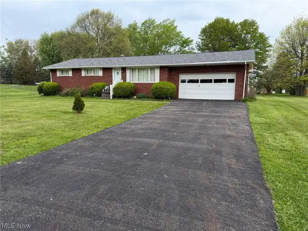 6391 Peach Ne Street, Louisville, OH 44641